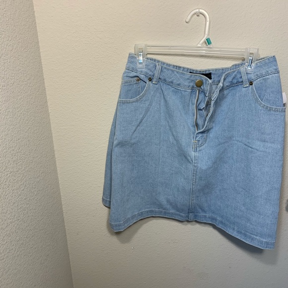 Jean Skirt - Picture 1 of 2
